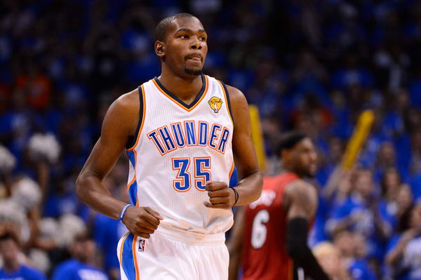 我们聚焦德 我们聚焦德