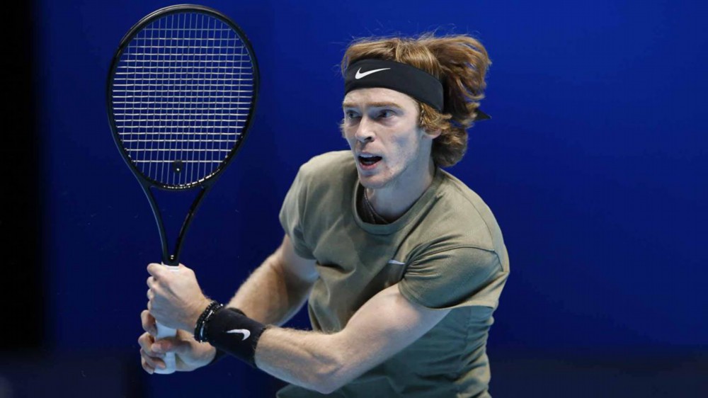 雄鹿裁掉利 雄鹿裁掉利